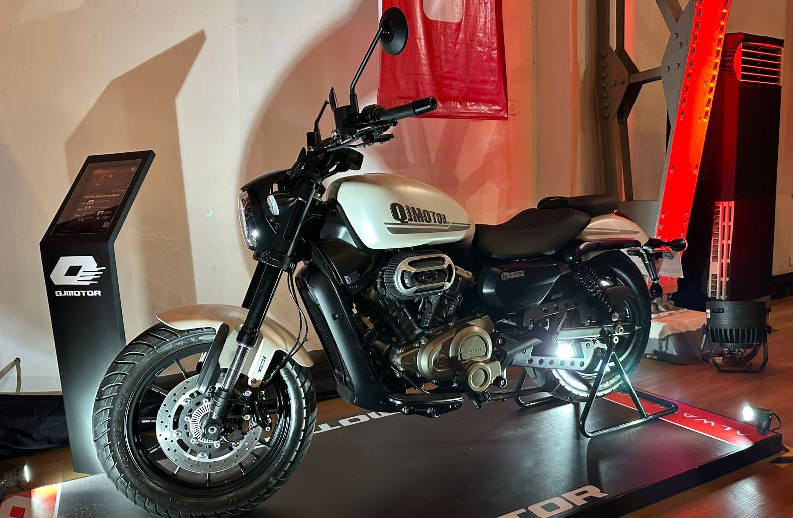 Wajah Harley Davidson tapi Otomatis 250cc, Harga Ini Bikin Ingin Memiliki