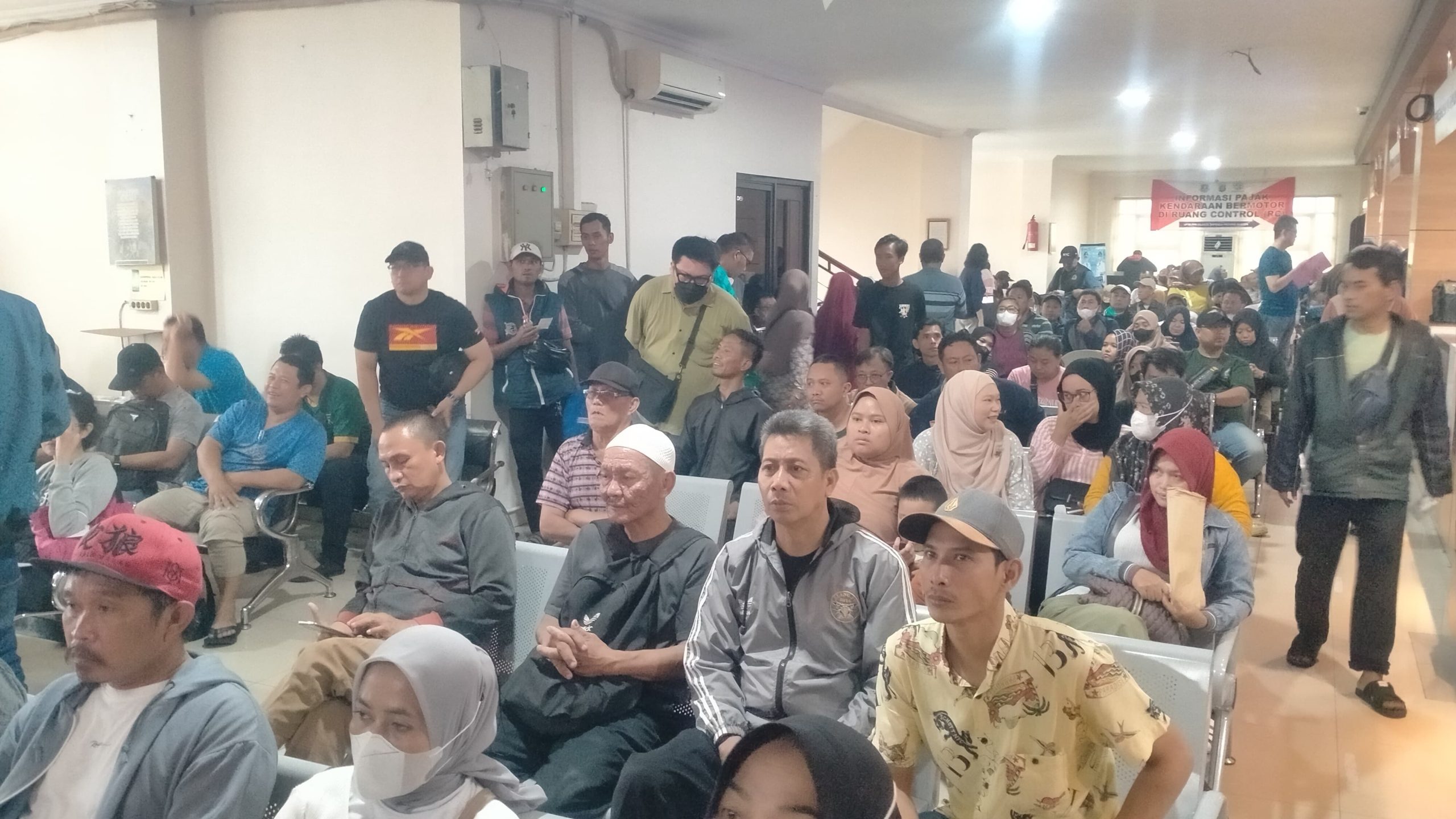 Bayar Pajak Dulu! Polisi Ingatkan Soal Kesulitan Membayar Parkir dan Bensin Jika Tak Lunasi Pajak