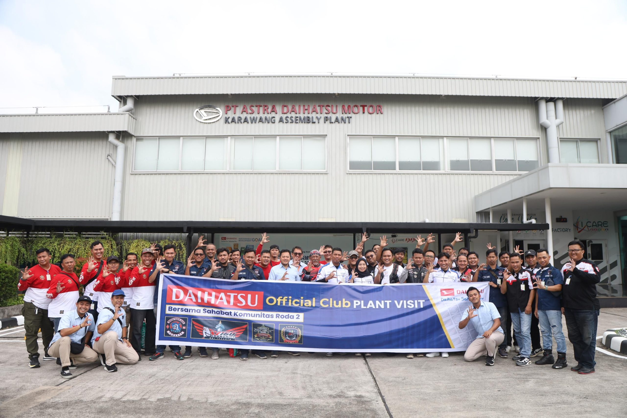 Beruntung! Daihatsu Undang Komunitas Motor ke Jalanan Produksi Mobil di Karawang