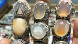 Rahasia Menjaga Batu Akik Agar Selalu Mengkilap dan Semakin Bercahaya: Lebih dari Koleksi, Sebuah Investasi!