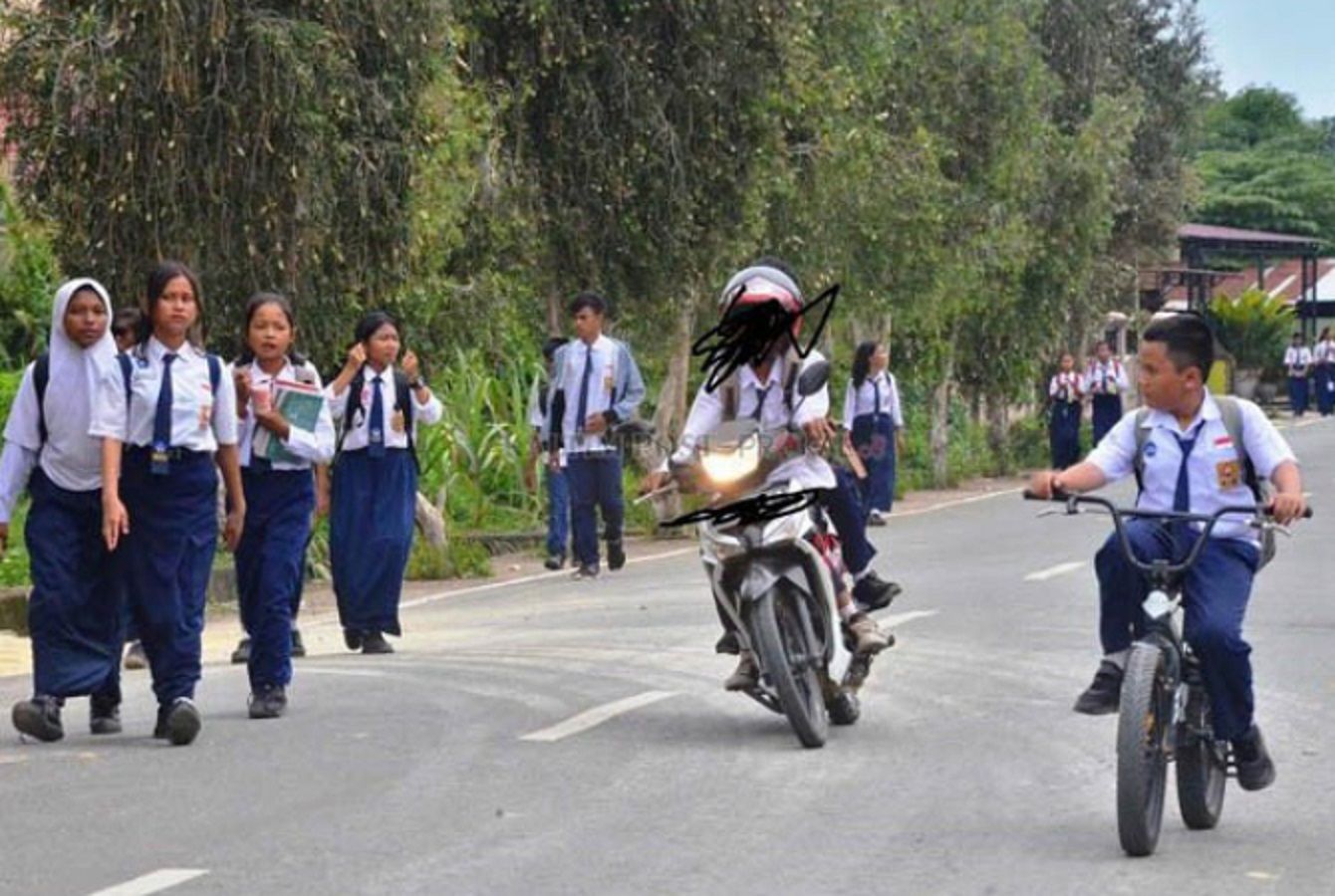 Tegas: Alasan Gubernur Jabar Melarang Siswa Mengendarai Sepeda Motor ke Sekolah