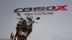 Petualang Wajib Lirik! Honda New CB150X Adventure: Touring Motor Adventure Stylish Mulai Rp32 Jutaan!