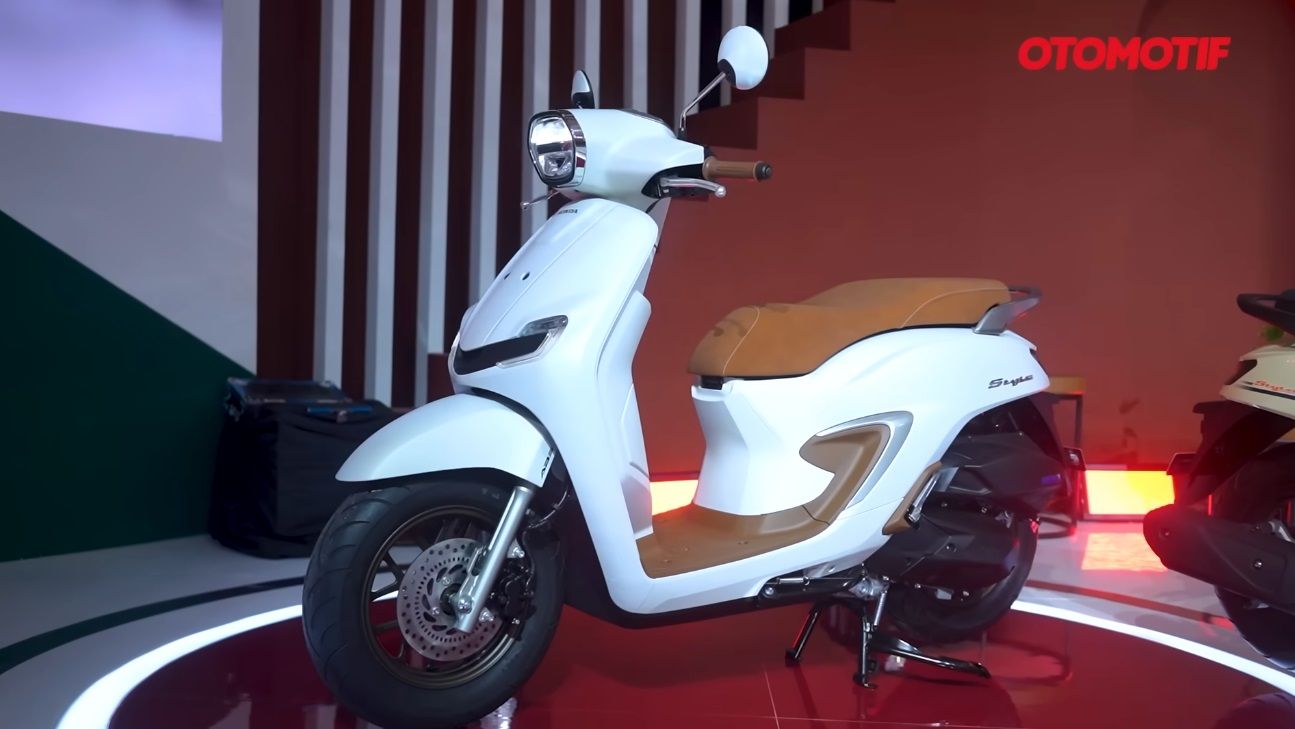 Honda Stylo 160 CBS vs ABS: Beda Berapa Juta? Cek Harga Terkini!