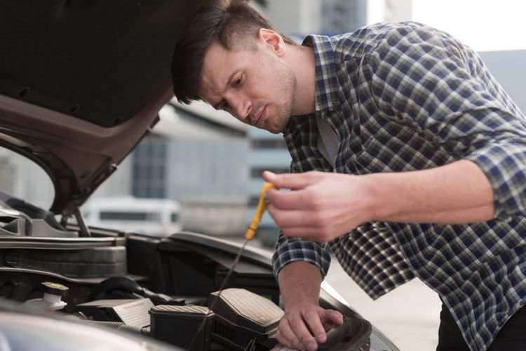 7 Tips Merawat Aki Mobil agar Tetap Awet dan Handal, Jangan Biarkan Rusak Dini