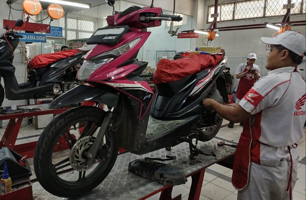 MEIRIAH di AHASS Jakarta-Tangerang: Temuan Unik – Oli Mesin dan Coolant Berkurang Misterius