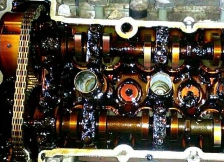 Apakah Menggunakan Engine Flush Saat Ganti Oli Aman Untuk Mesin Anda di Indonesia?