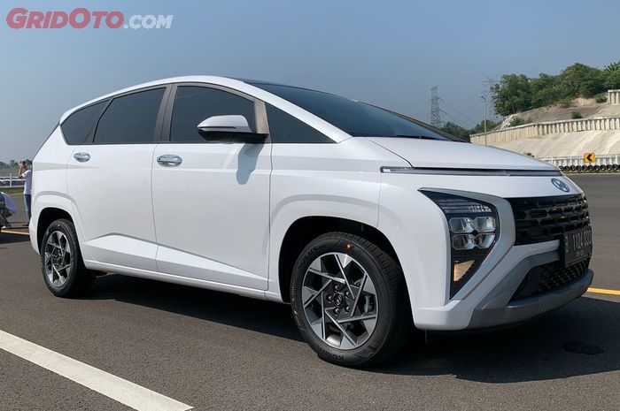 Konsumsi BBM Hyundai Stargazer: Hasil Uji Coba di Jalan Tol Reveals the Fuel Efficiency of Hyundai Stargazer: Test Results on Toll Roads