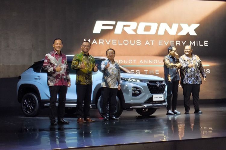 Suzuki Fronx Diluncurkan: Fitur Mewah dengan Harga mulai Rp 250 Jutan