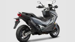 Motor Matic Sport Idaman untuk Touring: Temukan Kombinasi Nyaman dan Gahar di Sini!