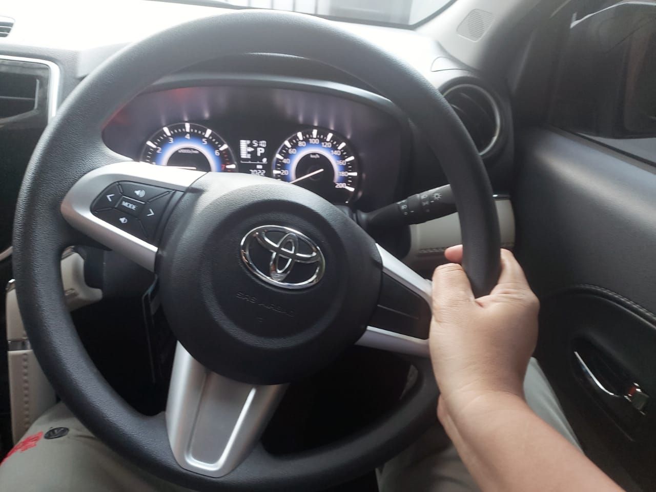 Inilah Tips Praktis untuk Mengenali Kebocoran Power Steering Hidraulik pada Mobil Bekas