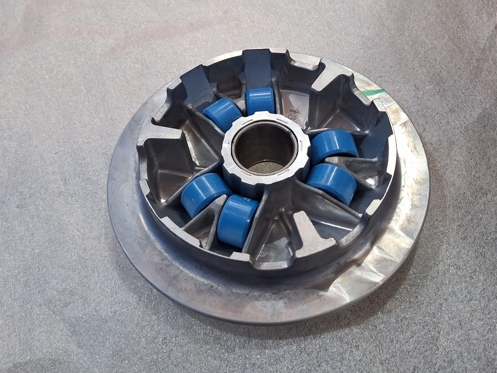 Inilah Konsekuensi Membiasakan Roller Motor Matic Tidak Terpasang