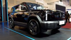 Intip Skema Cicilan SUV Listrik Paling Gahar 2025! Chery J6 Hadir di Indonesia, Tawarkan Performa Sport Car