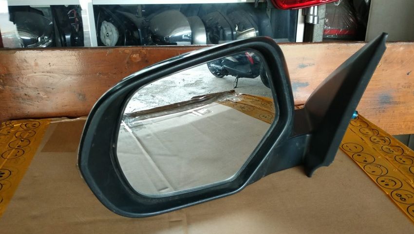 Hemat di Penggantian Kaca Spion: Harga untuk Avanza, Calya hingga Innova