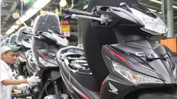 Honda Supra X 125 2025 Dirilis: Motor Klasik Elegan dengan Teknologi Keamanan Terkini!
