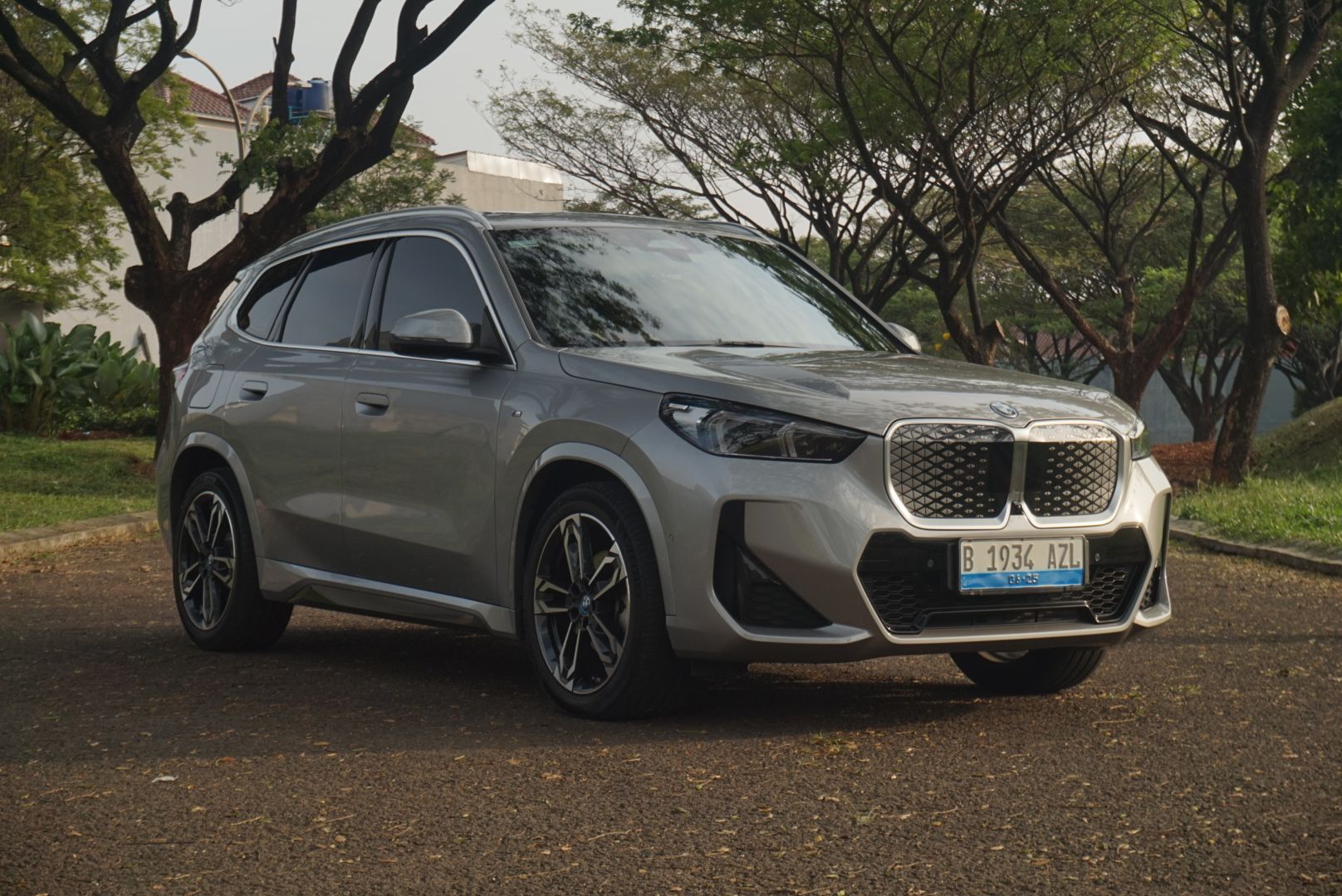 BMW iX1 M Sport dengan Fitur Boost: Akselerasi Mengagumkan yang Dapat Anda Coba