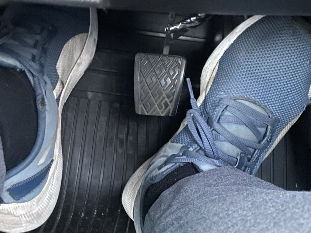 Perhatian! Ketahui Ciri-ciri Rem Mobil Bekas yang Bermasalah Sebelum Terkena Bahayanya